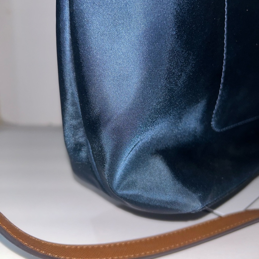 Michael Korz Colgate East West Tote in Navy Blue - Picture 4 of 10